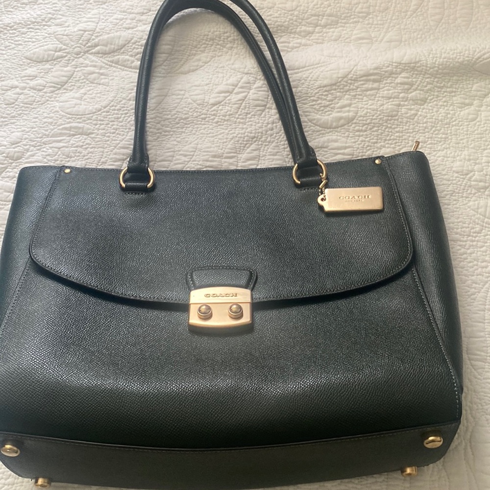 New Coach Avery Tote. Original price $500.